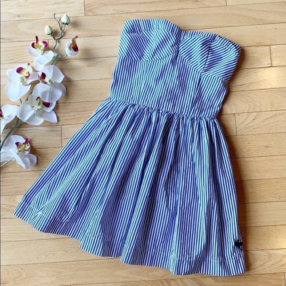 Nwt Abercrombie & Fitch blue stripes dress